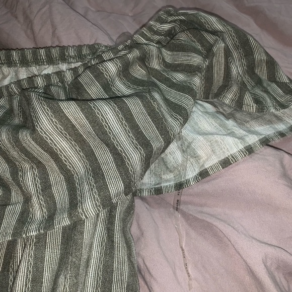 Romper - Picture 2 of 3